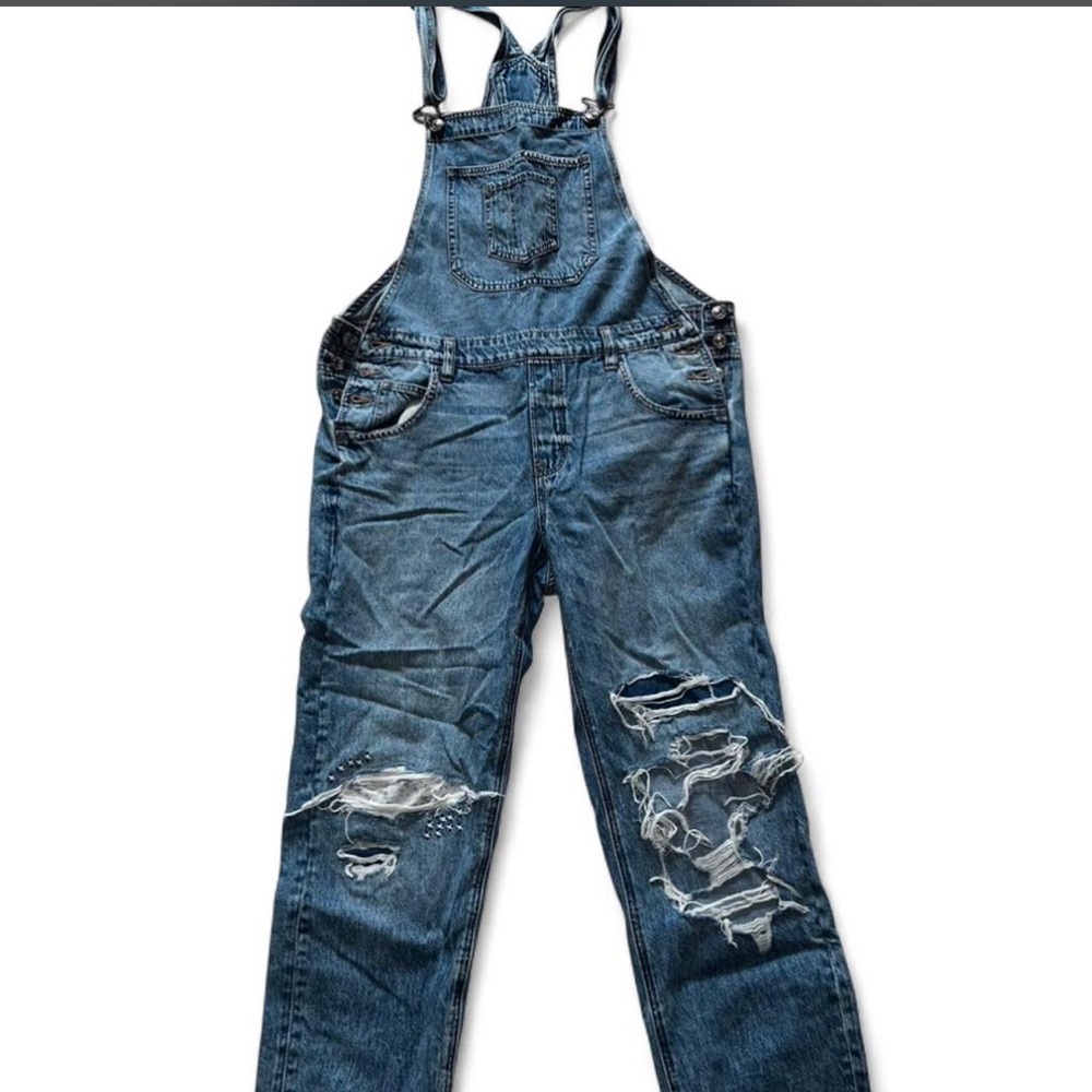 American Eagle Outfitters Women’s Distressed Blue Overalls
